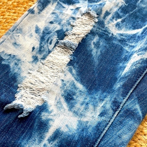 THRILL | JUNIOR SIZE 7 STYLE ACID WASHED JEANS - Picture 4 of 9